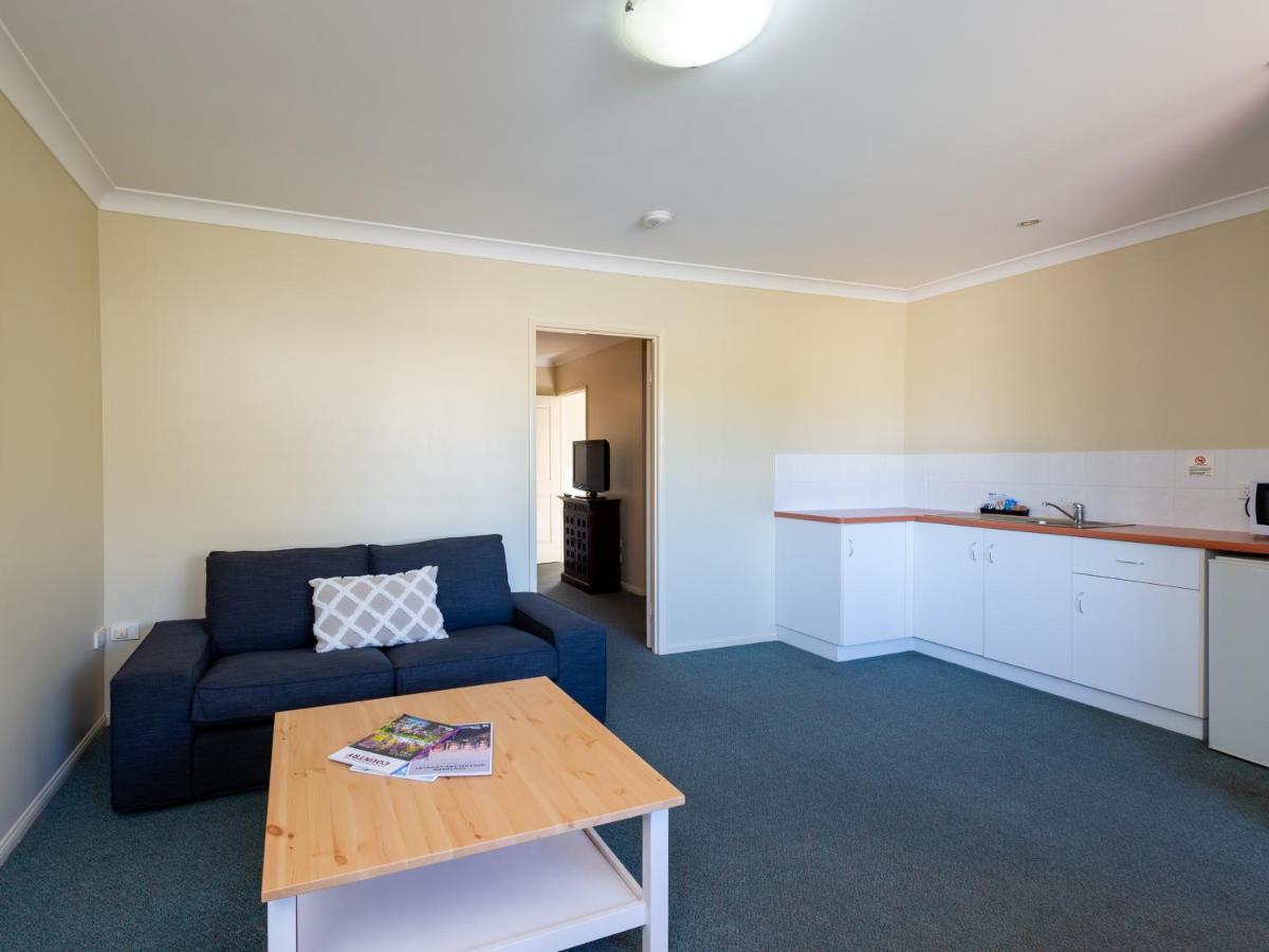 Villa Nova Motel Toowoomba Εξωτερικό φωτογραφία