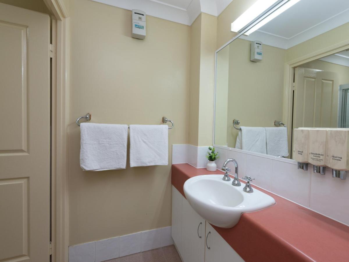 Villa Nova Motel Toowoomba Εξωτερικό φωτογραφία